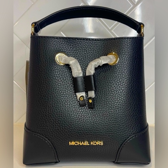 MICHAEL Michael Kors Black Mercer Small Drawstring Leather Messenger Bucket Tote - Picture 5 of 9